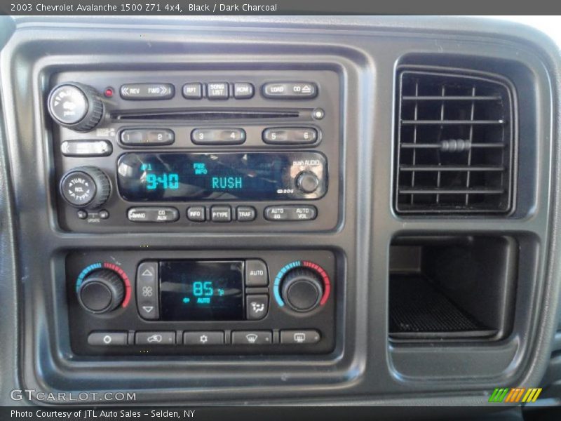 Black / Dark Charcoal 2003 Chevrolet Avalanche 1500 Z71 4x4
