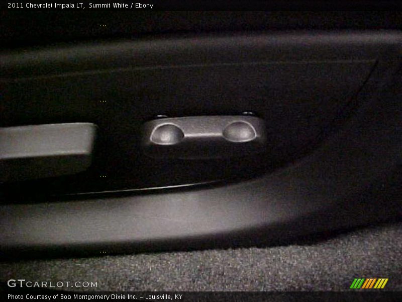 Summit White / Ebony 2011 Chevrolet Impala LT