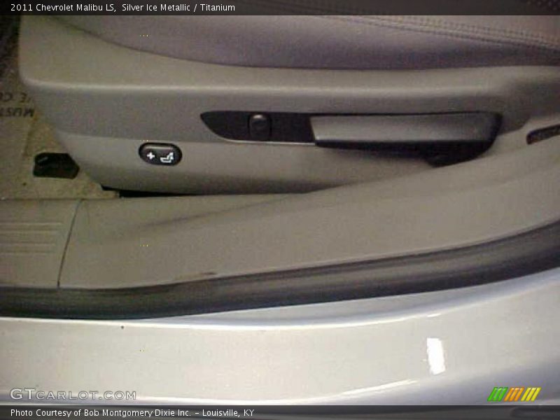 Silver Ice Metallic / Titanium 2011 Chevrolet Malibu LS