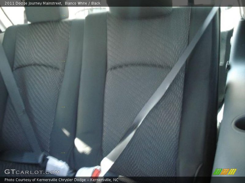 Bianco White / Black 2011 Dodge Journey Mainstreet
