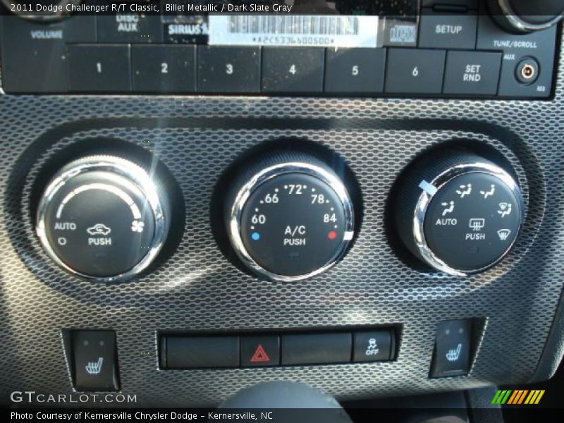Controls of 2011 Challenger R/T Classic