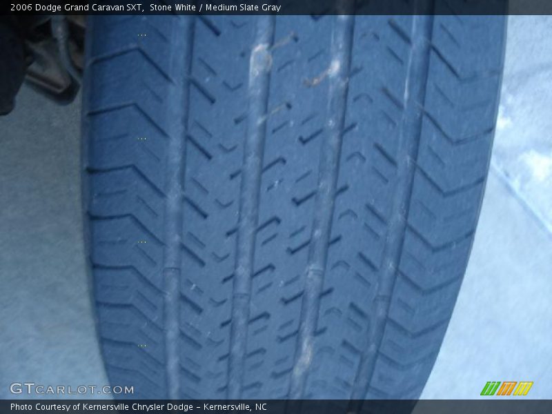 Stone White / Medium Slate Gray 2006 Dodge Grand Caravan SXT