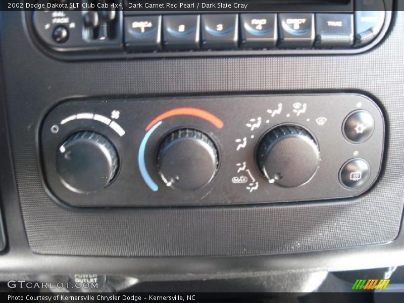 Controls of 2002 Dakota SLT Club Cab 4x4