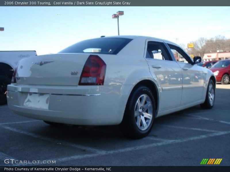 Cool Vanilla / Dark Slate Gray/Light Slate Gray 2006 Chrysler 300 Touring