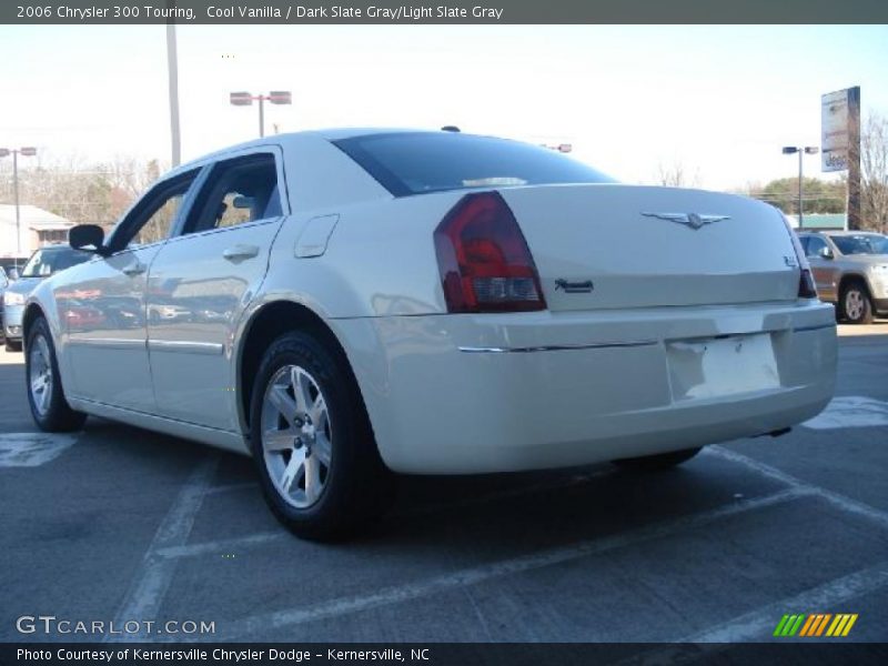 Cool Vanilla / Dark Slate Gray/Light Slate Gray 2006 Chrysler 300 Touring