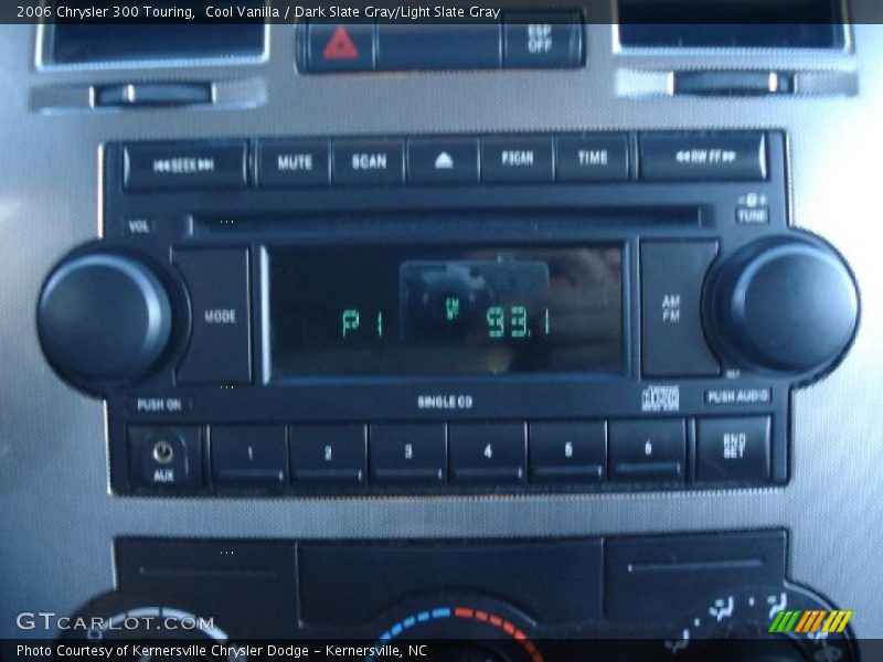 Cool Vanilla / Dark Slate Gray/Light Slate Gray 2006 Chrysler 300 Touring