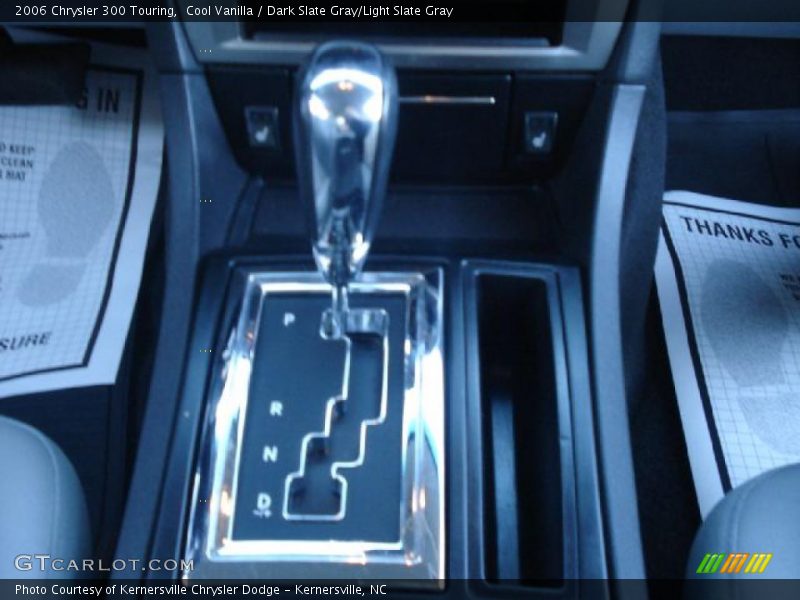 Cool Vanilla / Dark Slate Gray/Light Slate Gray 2006 Chrysler 300 Touring