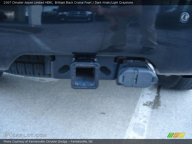 Brilliant Black Crystal Pearl / Dark Khaki/Light Graystone 2007 Chrysler Aspen Limited HEMI