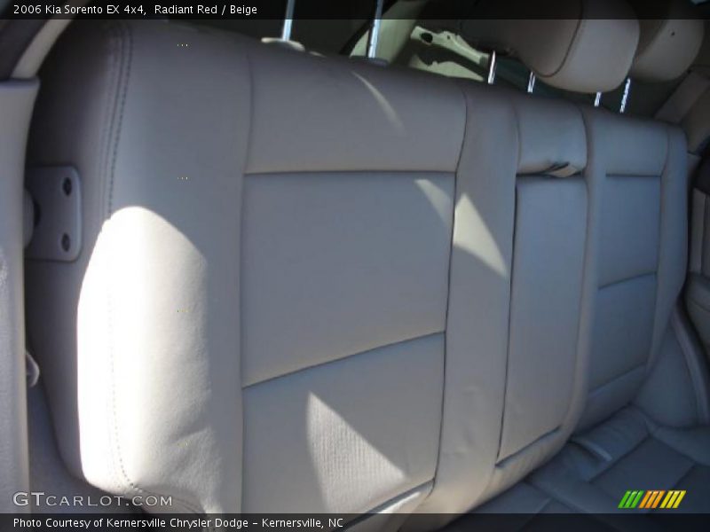Radiant Red / Beige 2006 Kia Sorento EX 4x4