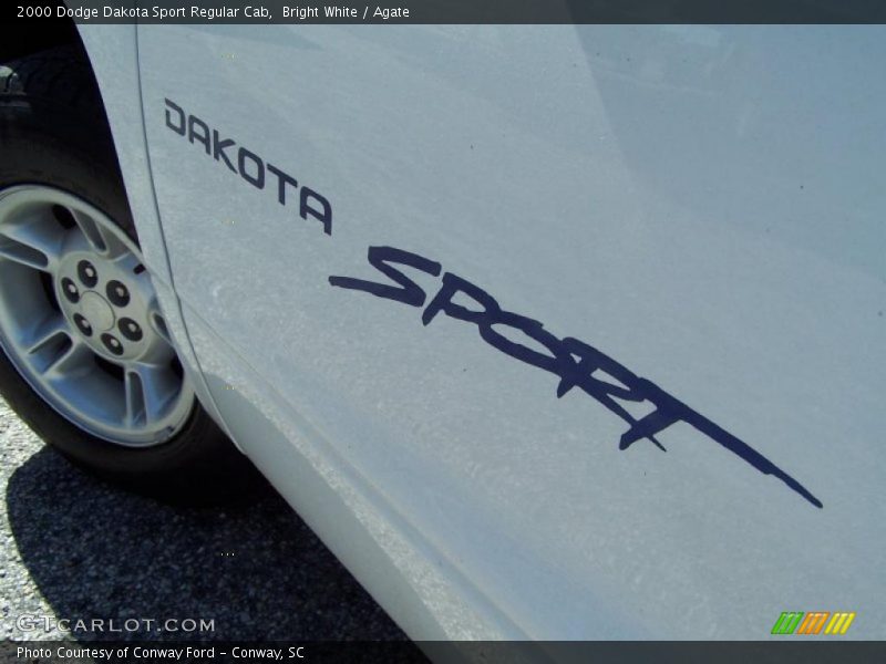  2000 Dakota Sport Regular Cab Logo