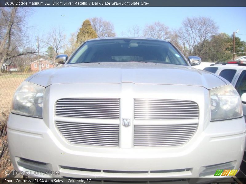 Bright Silver Metallic / Dark Slate Gray/Light Slate Gray 2006 Dodge Magnum SE