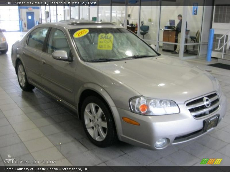 Sterling Mist Metallic / Frost 2002 Nissan Maxima GLE