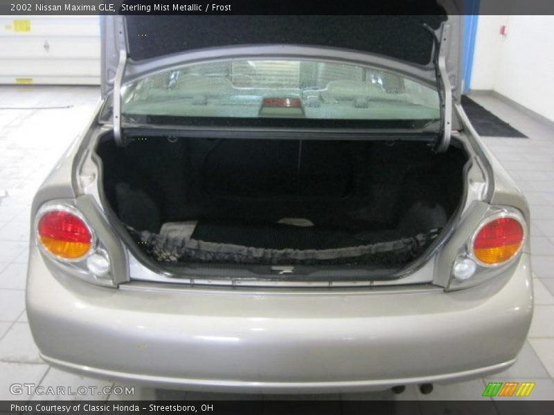 Sterling Mist Metallic / Frost 2002 Nissan Maxima GLE