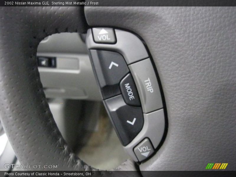 Sterling Mist Metallic / Frost 2002 Nissan Maxima GLE