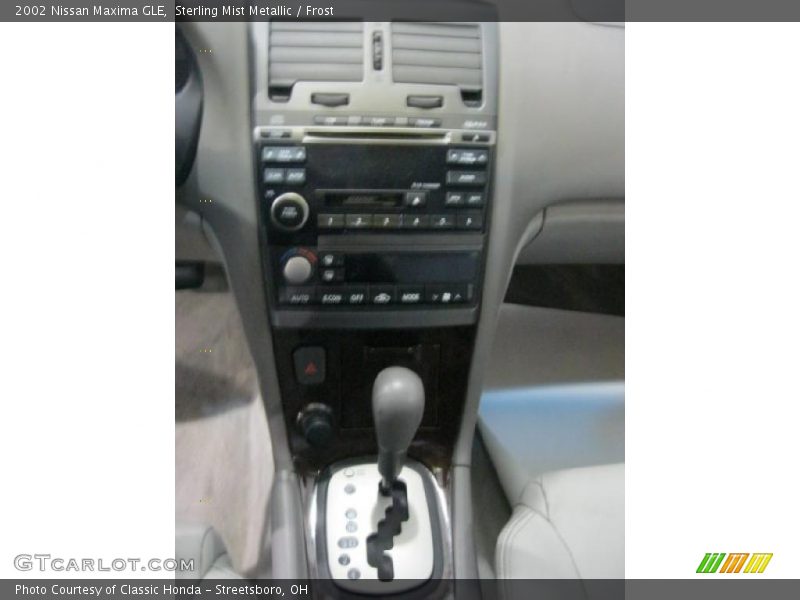 Sterling Mist Metallic / Frost 2002 Nissan Maxima GLE