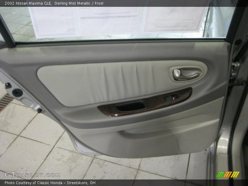 Sterling Mist Metallic / Frost 2002 Nissan Maxima GLE