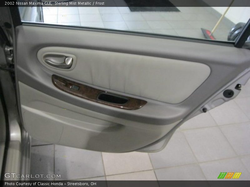 Sterling Mist Metallic / Frost 2002 Nissan Maxima GLE