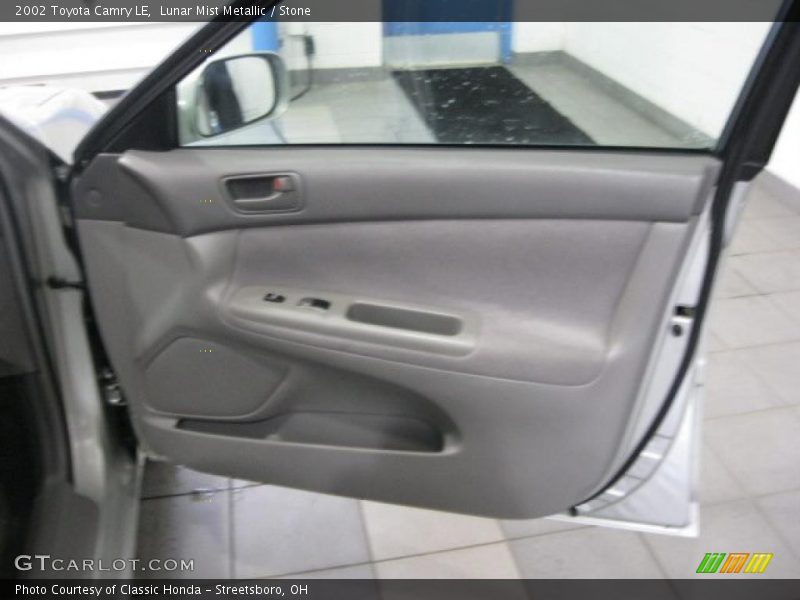 Lunar Mist Metallic / Stone 2002 Toyota Camry LE