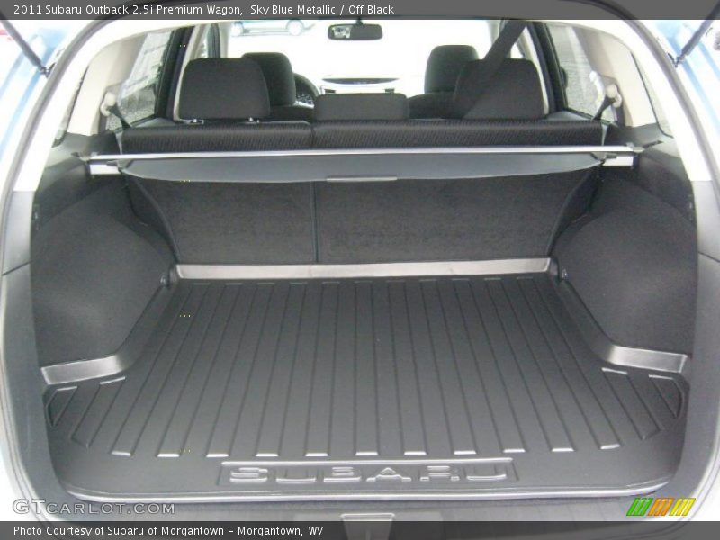  2011 Outback 2.5i Premium Wagon Trunk