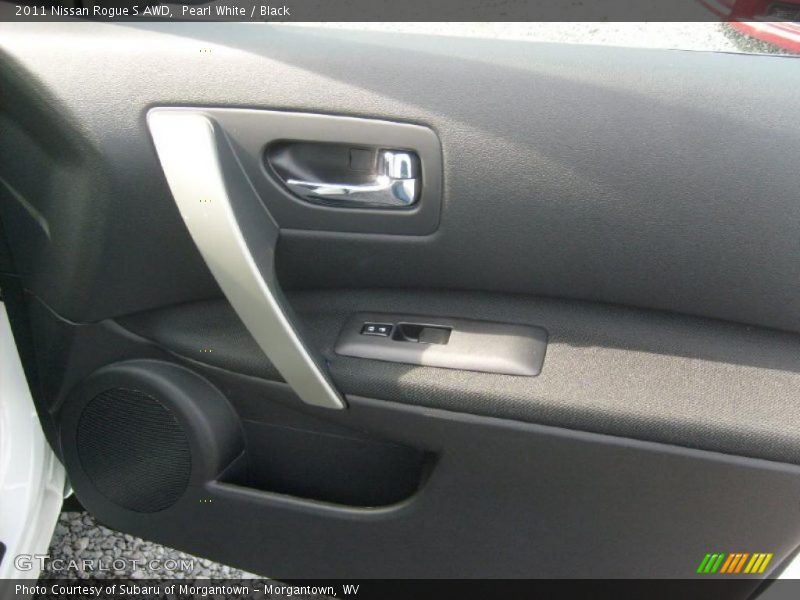 Pearl White / Black 2011 Nissan Rogue S AWD
