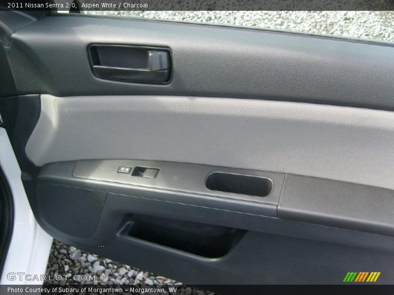 Aspen White / Charcoal 2011 Nissan Sentra 2.0