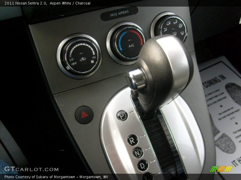 Aspen White / Charcoal 2011 Nissan Sentra 2.0