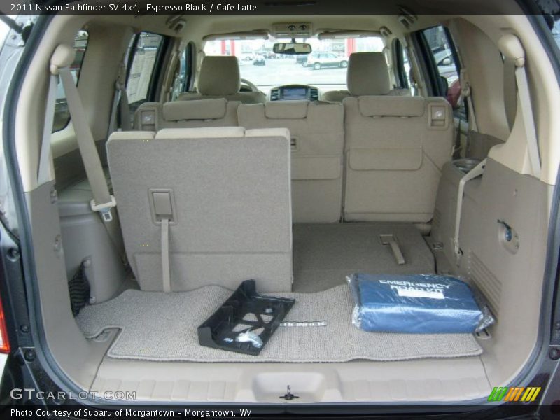  2011 Pathfinder SV 4x4 Trunk