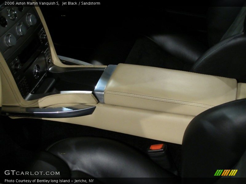 Jet Black / Sandstorm 2006 Aston Martin Vanquish S