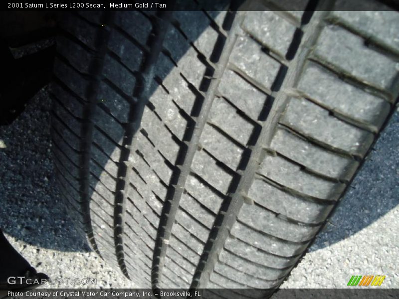 Medium Gold / Tan 2001 Saturn L Series L200 Sedan