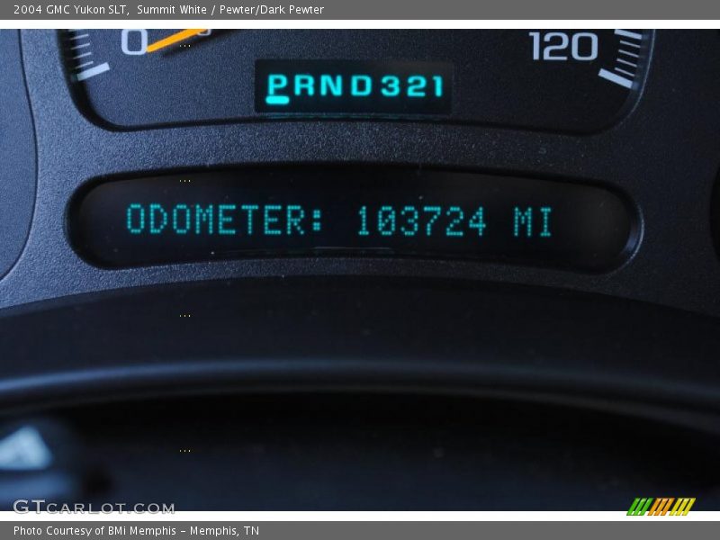Summit White / Pewter/Dark Pewter 2004 GMC Yukon SLT
