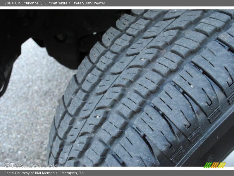 Summit White / Pewter/Dark Pewter 2004 GMC Yukon SLT