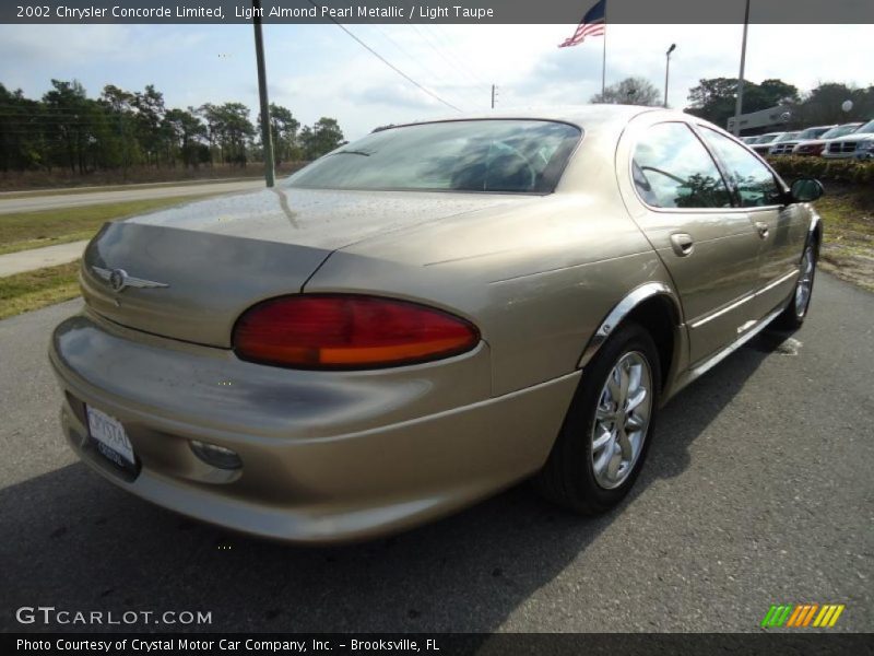 Light Almond Pearl Metallic / Light Taupe 2002 Chrysler Concorde Limited