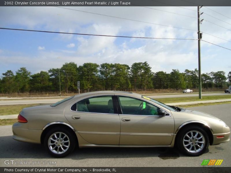 Light Almond Pearl Metallic / Light Taupe 2002 Chrysler Concorde Limited