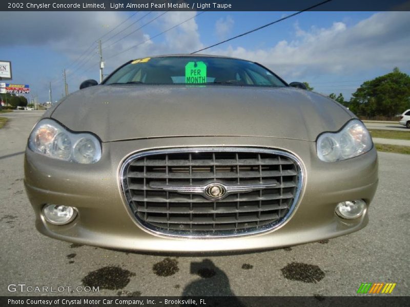 Light Almond Pearl Metallic / Light Taupe 2002 Chrysler Concorde Limited
