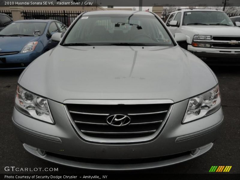 Radiant Silver / Gray 2010 Hyundai Sonata SE V6