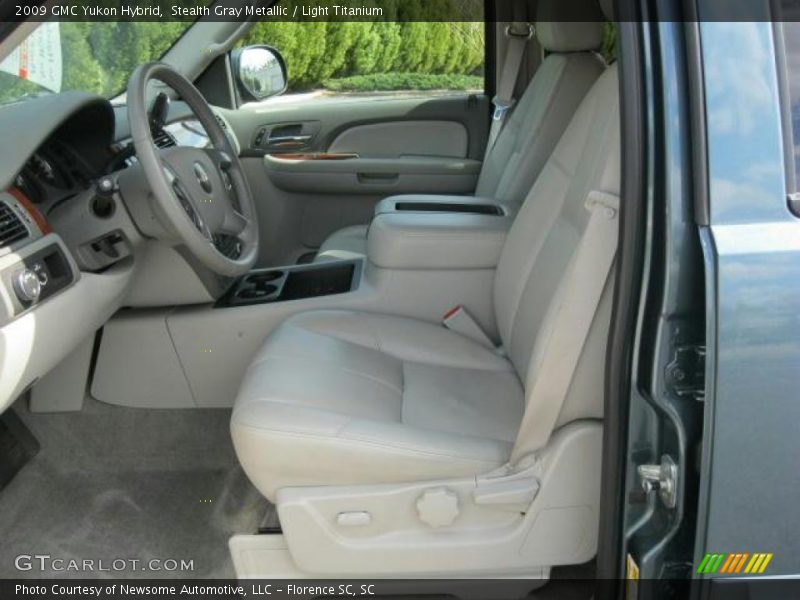  2009 Yukon Hybrid Light Titanium Interior