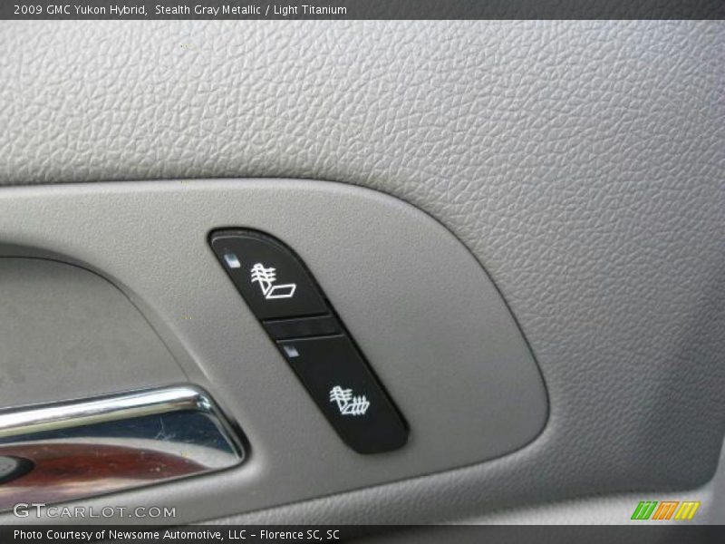 Stealth Gray Metallic / Light Titanium 2009 GMC Yukon Hybrid