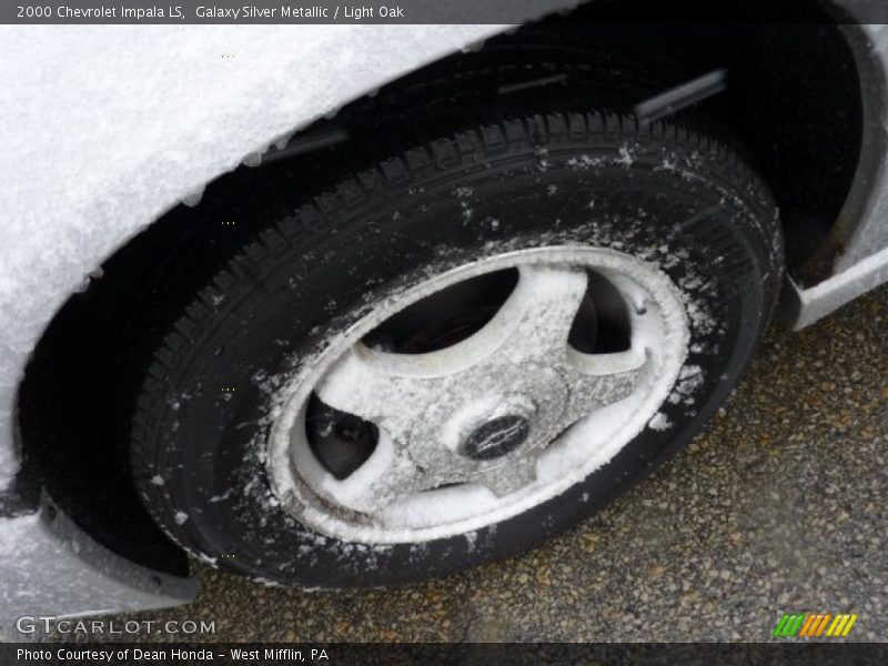 Galaxy Silver Metallic / Light Oak 2000 Chevrolet Impala LS