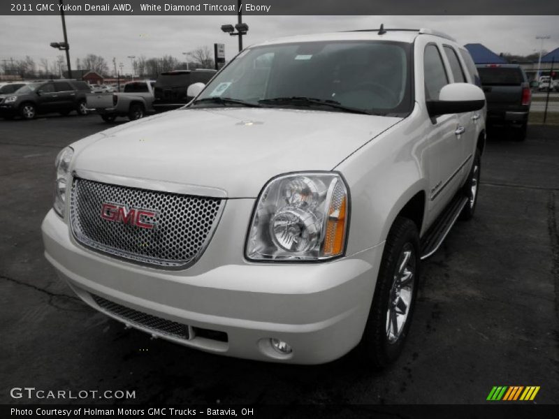 White Diamond Tintcoat / Ebony 2011 GMC Yukon Denali AWD