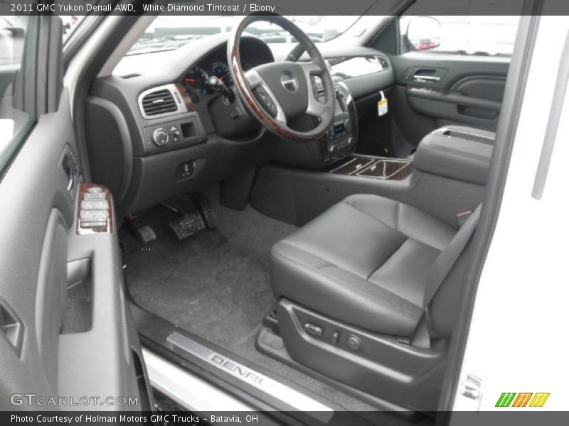 White Diamond Tintcoat / Ebony 2011 GMC Yukon Denali AWD