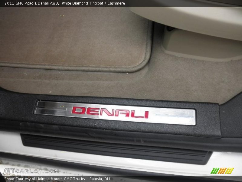  2011 Acadia Denali AWD Logo