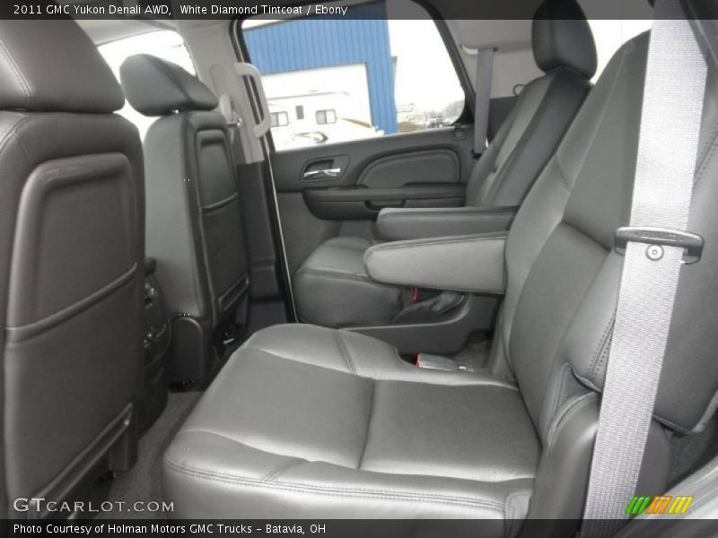 White Diamond Tintcoat / Ebony 2011 GMC Yukon Denali AWD