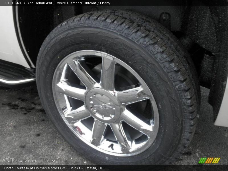 White Diamond Tintcoat / Ebony 2011 GMC Yukon Denali AWD