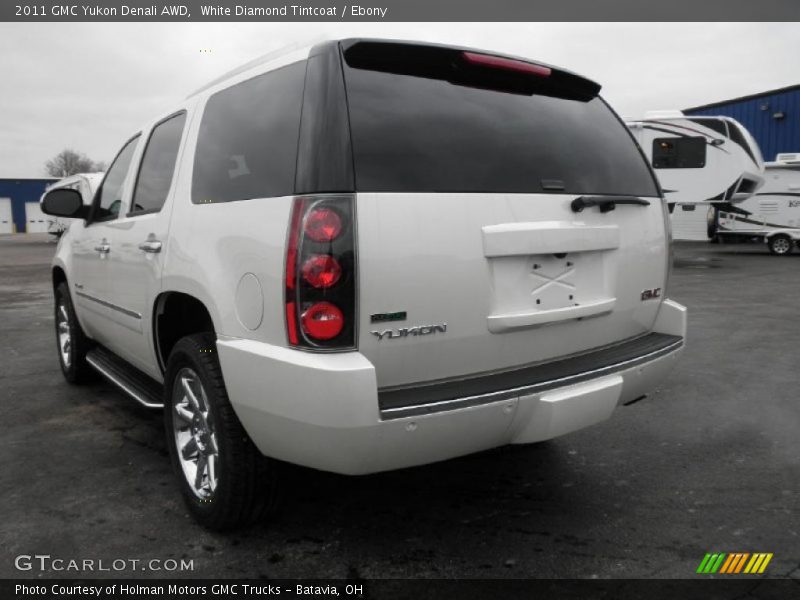 White Diamond Tintcoat / Ebony 2011 GMC Yukon Denali AWD