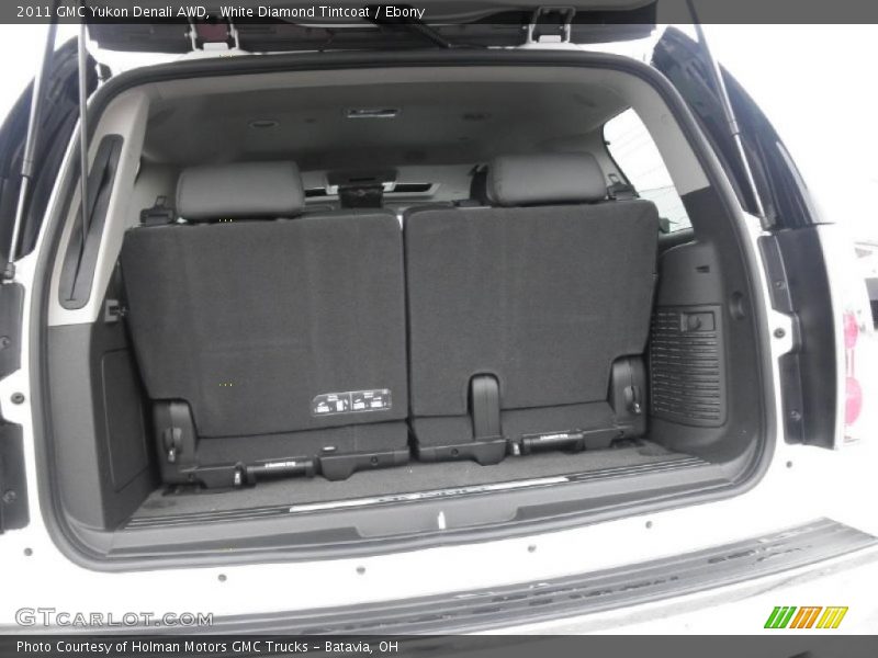 White Diamond Tintcoat / Ebony 2011 GMC Yukon Denali AWD