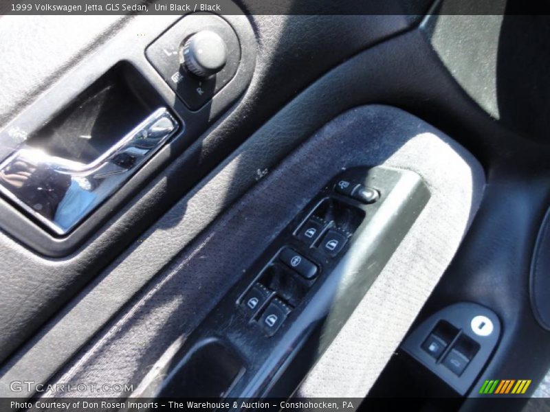 Uni Black / Black 1999 Volkswagen Jetta GLS Sedan