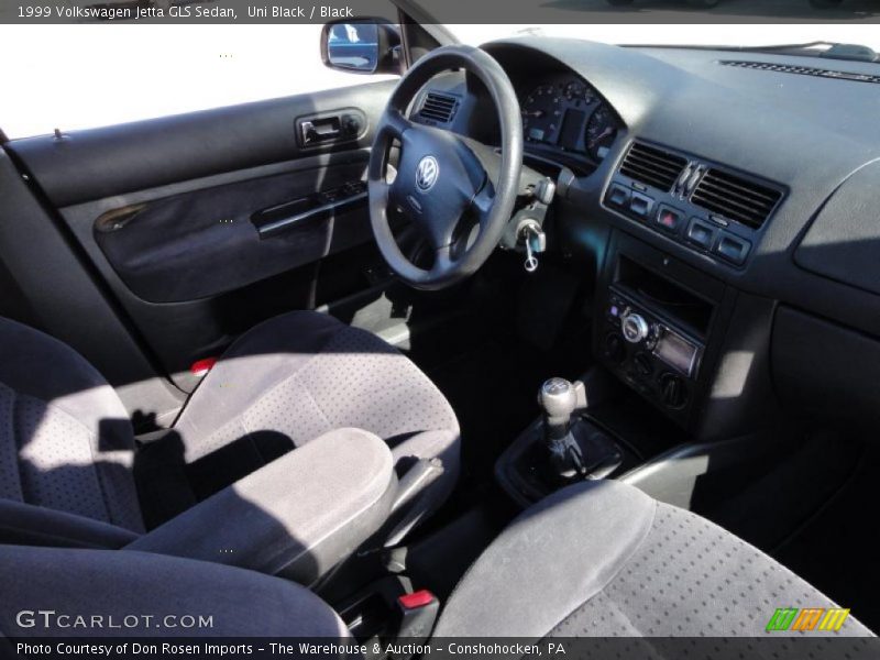 Uni Black / Black 1999 Volkswagen Jetta GLS Sedan