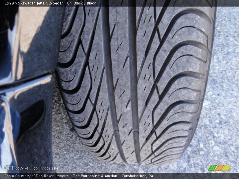 Uni Black / Black 1999 Volkswagen Jetta GLS Sedan