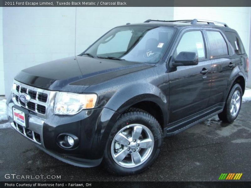 Front 3/4 View of 2011 Escape Limited