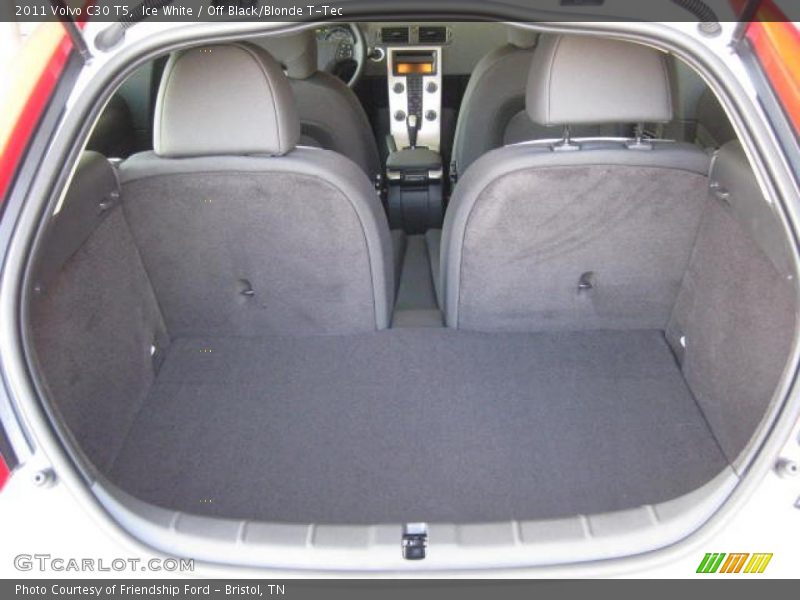  2011 C30 T5 Trunk